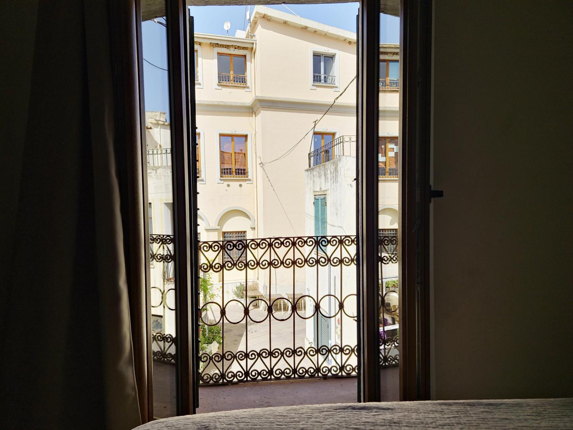 אורוסיי Dommos - Arcada Apartments חדר תמונה